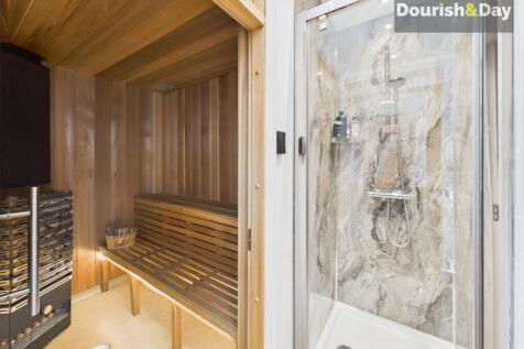Sauna / Shower