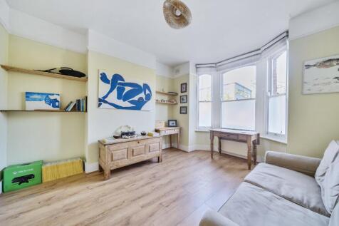 Property Image 4