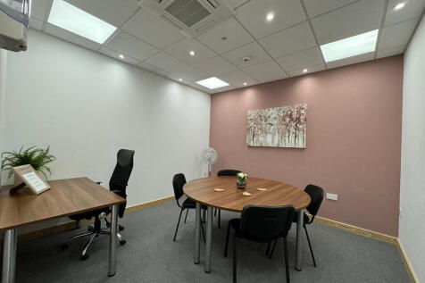 Meeting Rooms 