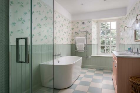 55 - Overbutterrow House - GL5 5BP - Web.jpg