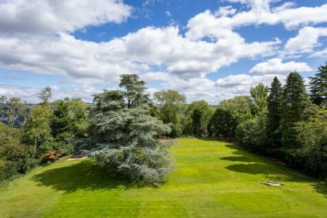 56 - Overbutterrow House - GL5 5BP - Web.jpg