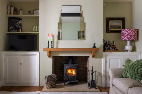17 - 3 Manor Farm Cottages - GL7 7AL - Web.jpg