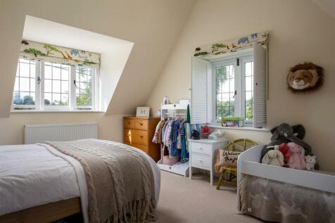 55 - 3 Manor Farm Cottages - GL7 7AL - Web.jpg
