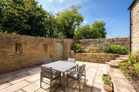 97 - Dowmans Farmhouse - GL53 9QY - Web.jpg