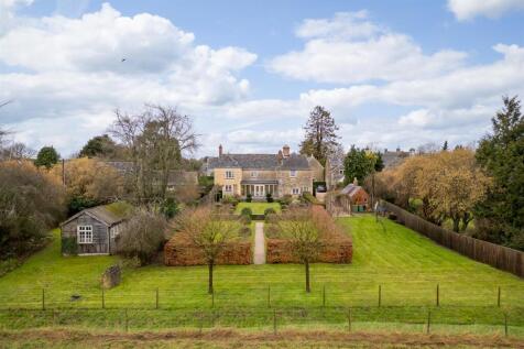61 - Malt Cottage - GL7 5RY - Web.jpg
