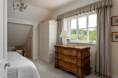 63 - The Home Farmhouse - GL7 7DU - Web.jpg