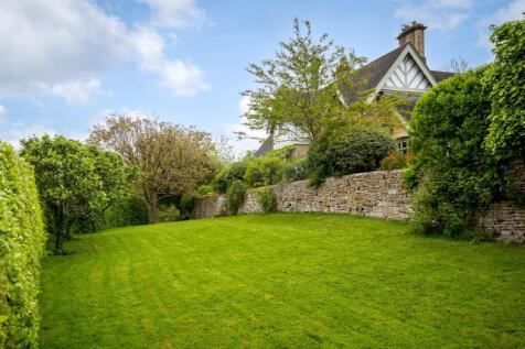 27 - The Home Farmhouse - GL7 7DU - Web.jpg
