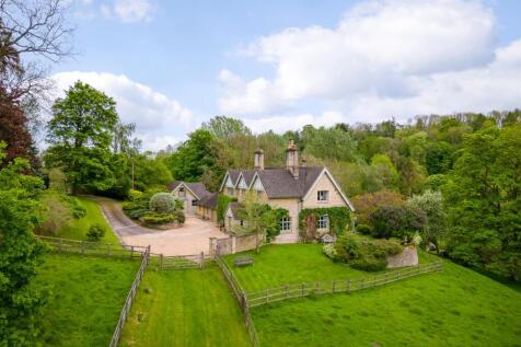 72 - The Home Farmhouse - GL7 7DU - Web.jpg