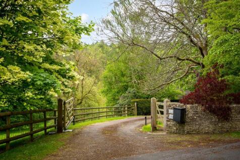 1 - The Home Farmhouse - GL7 7DU - Web.jpg