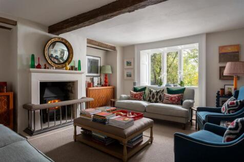 16 - Manor Farm - GL54 2ND - Web.jpg