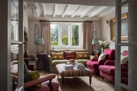 38 - Manor Farm - GL54 2ND - Web.jpg
