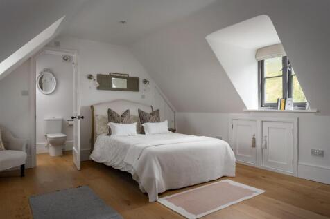 71 - Springview - GL8 8XX - Web.jpg