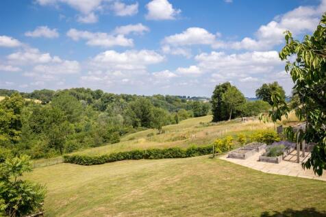 37 - Springview - GL8 8XX - Web.jpg
