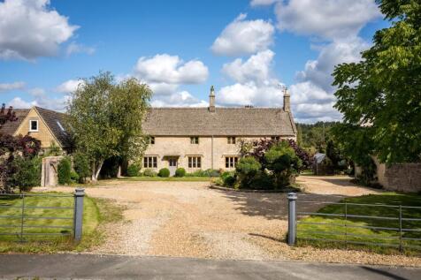 1 - 9-10 Sherborne - GL54 3DU - Web.jpg