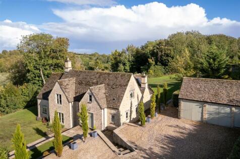 93 - Highfield House - GL54 4AA - Web.jpg