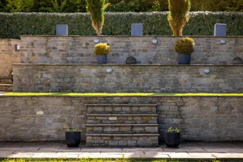 75 - Highfield House - GL54 4AA - Web.jpg