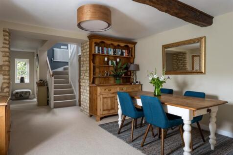 43 - Lavender Cottage - GL7 7AS - Web.jpg