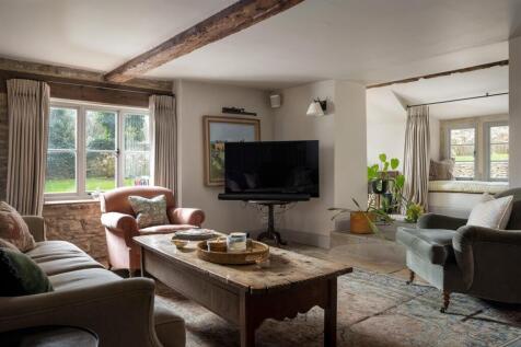 55 - 40-41 Barnsley - GL7 5EE - Web.jpg