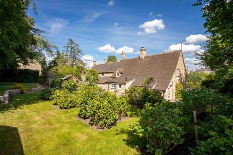 98 - 40-41 Barnsley - GL7 5EE - Web.jpg