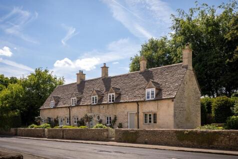 70 - 40-41 Barnsley - GL7 5EE - Web.jpg