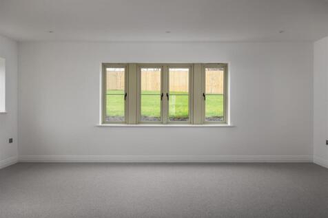 30 - Baddeley House - GL54 4NE - Web.jpg