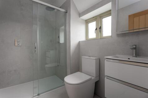 40 - Baddeley House - GL54 4NE - Web.jpg