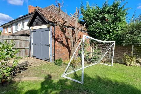Detached Garage