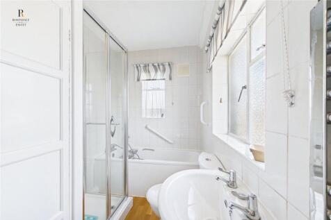 First Floor Bathroom
