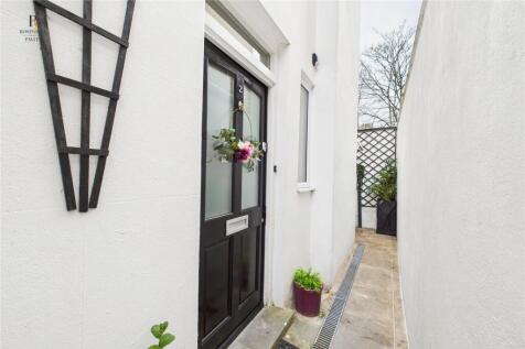 Private Entrance