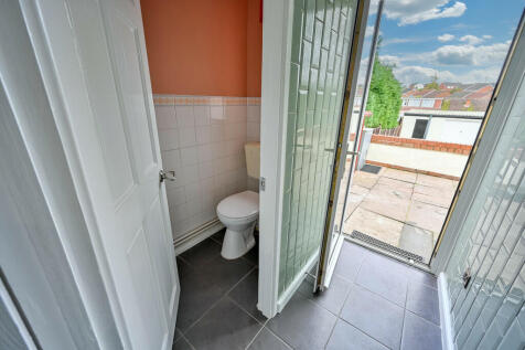 Guest Cloakroom