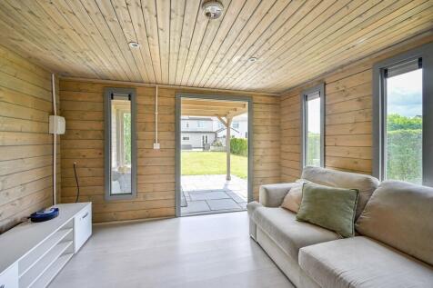 Log Cabin 