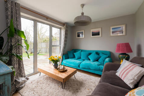 Lounge/Snug