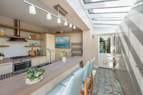 Kitchen / Breakfast Room