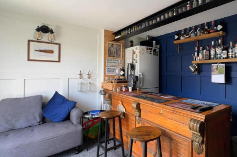 Garden Bar