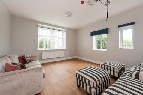 Bedroom / Sitting Room