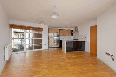 Kitchen / Diner / Lounge