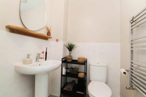 Bedroom One En-Suite