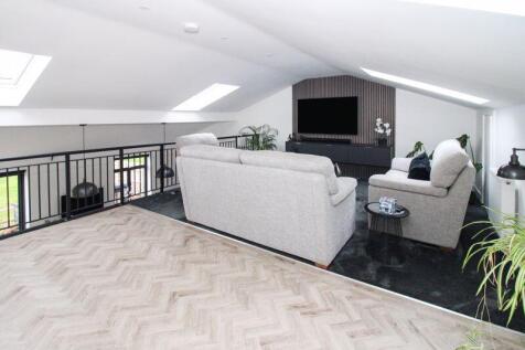 Mezzanine Lounge
