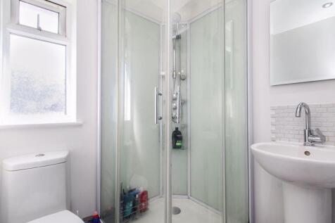 Bedroom One En-Suite