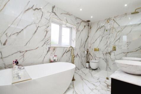 Bedroom One En-Suite