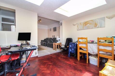 Family Room/Dining Room