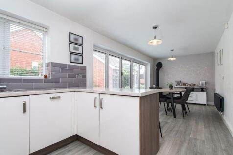 Kitchen/Diner/Family Room