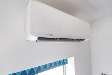 Air Conditioning On First Floor Landing