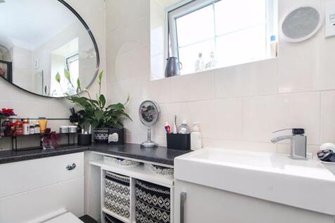 Bedroom One En-Suite