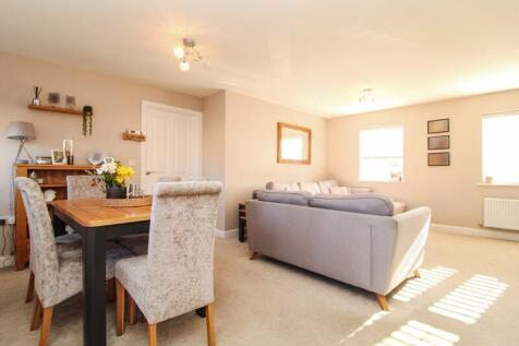 Living Room/Diner