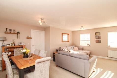 Living Room/Diner
