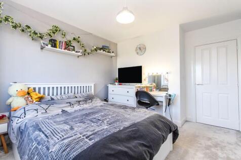 Bedroom Two (1)