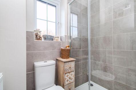 Bedroom One En-Suite