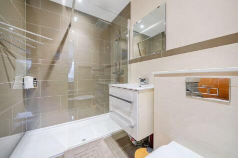 Bedroom One En-Suite