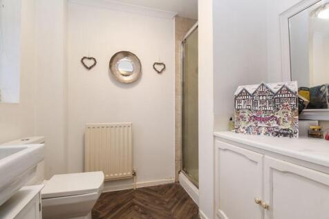 Bedroom One En-Suite